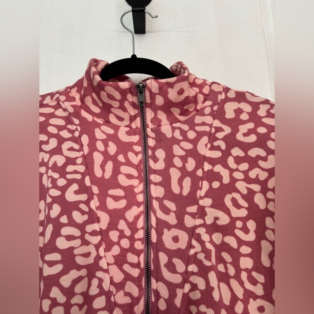 NWOT Lularoe pullover- pink animal print - Picture 3 of 4